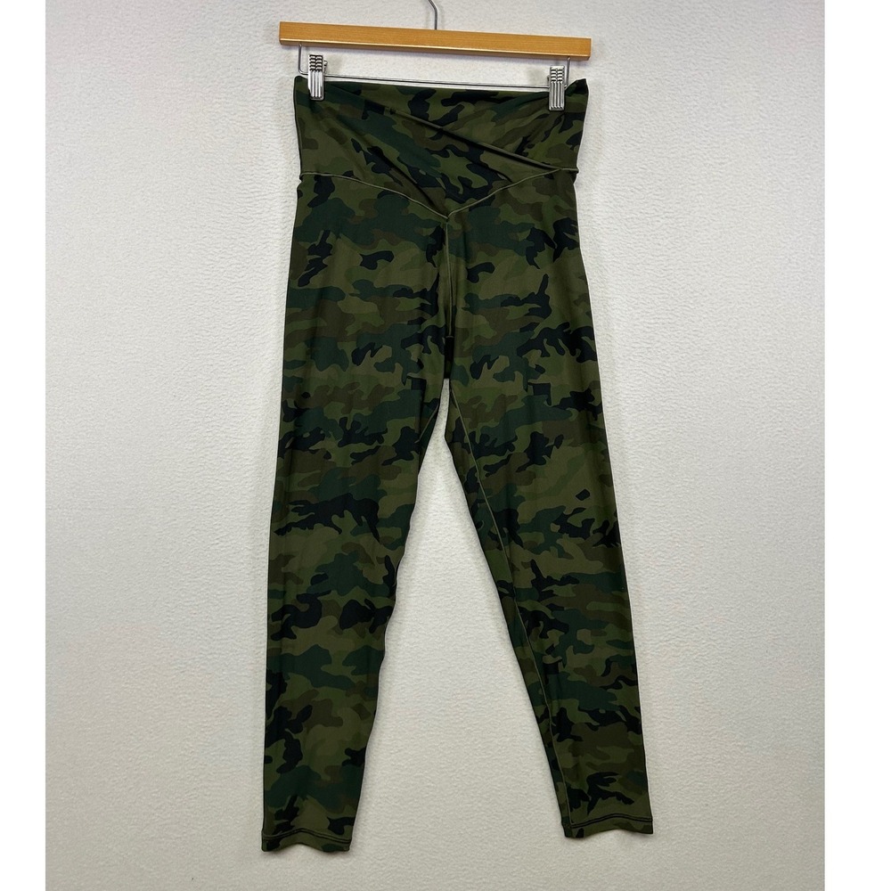 Athleisure Gorpcore OFFLINE by Aerie Womens L Green Camo Crossover 7/8 Leggings
